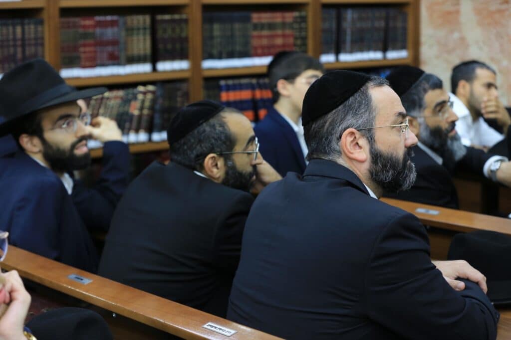 "להיזהר עם נייעס": תלמידי הישיבות סיימו חפץ חיים