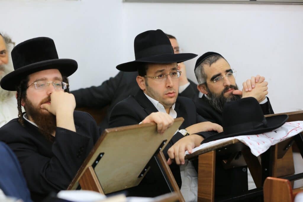 "להיזהר עם נייעס": תלמידי הישיבות סיימו חפץ חיים