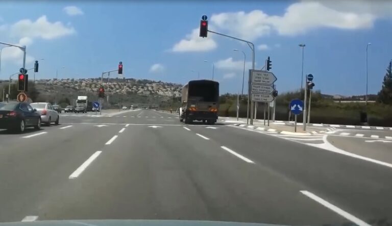 באיזה עיר נרשמו הכי הרבה דוחות לנהגים?