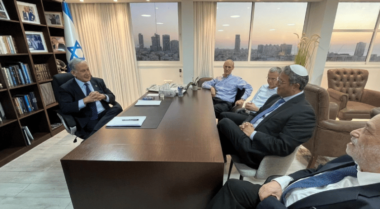 נתניהו מתכוון להציג את הממשלה  החדשה ביום רביעי הבא