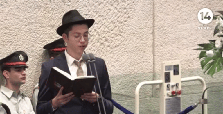צפו: מושי הולצברג קרא במליאת הכנסת מספר התהילים