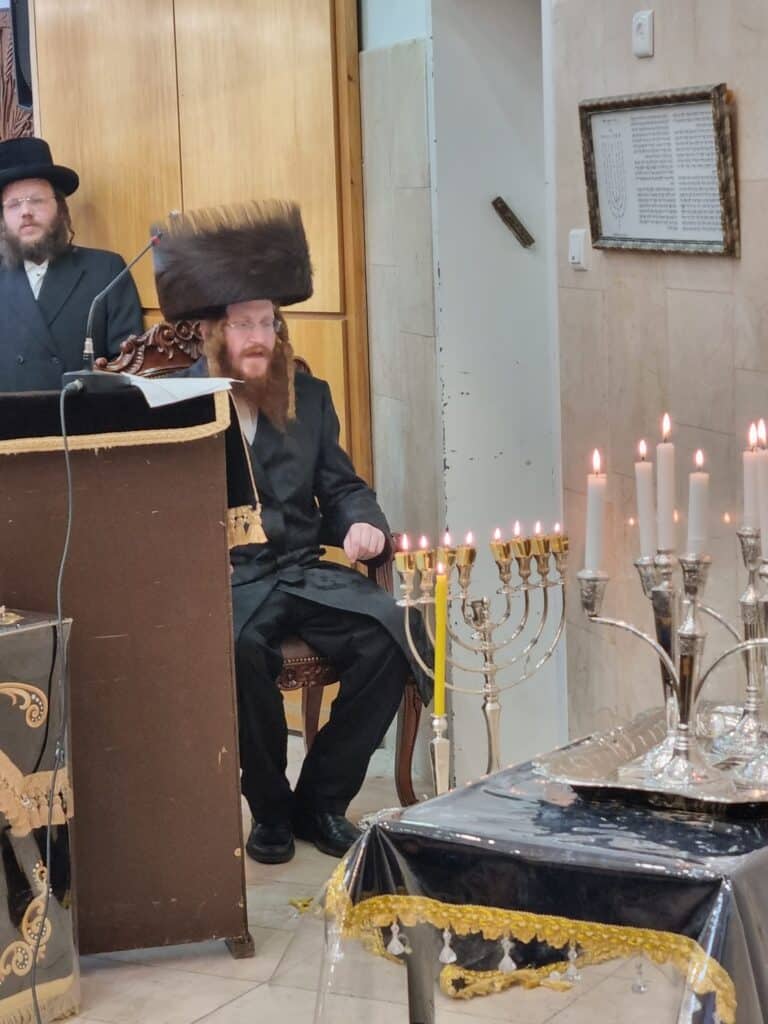 תיעוד: חנוכה בחסידות קאליב