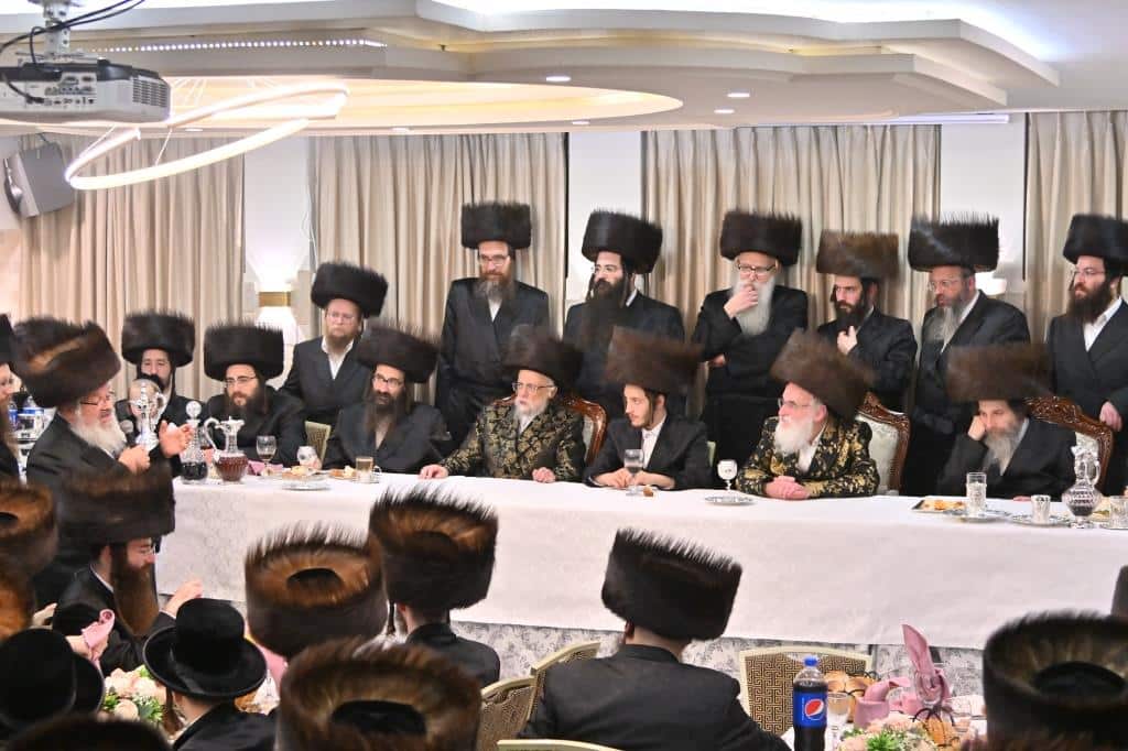 בגלריה אחת: כל השבע ברכות בויז'ניץ