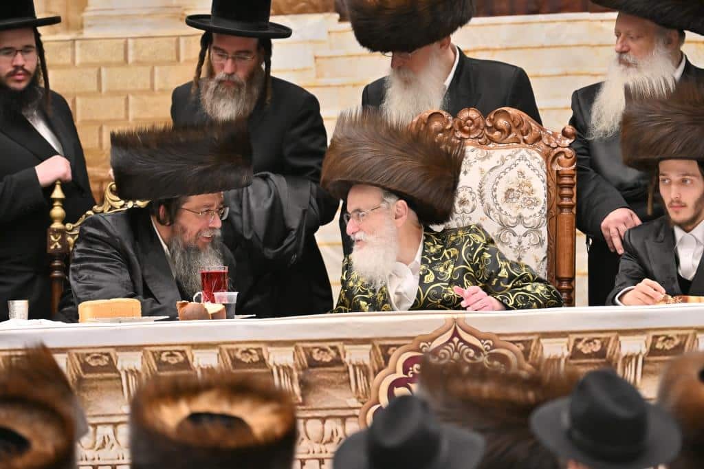 בגלריה אחת: כל השבע ברכות בויז'ניץ