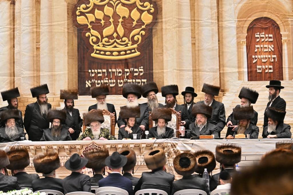 בגלריה אחת: כל השבע ברכות בויז'ניץ