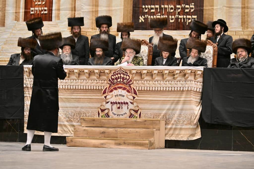 בגלריה אחת: כל השבע ברכות בויז'ניץ