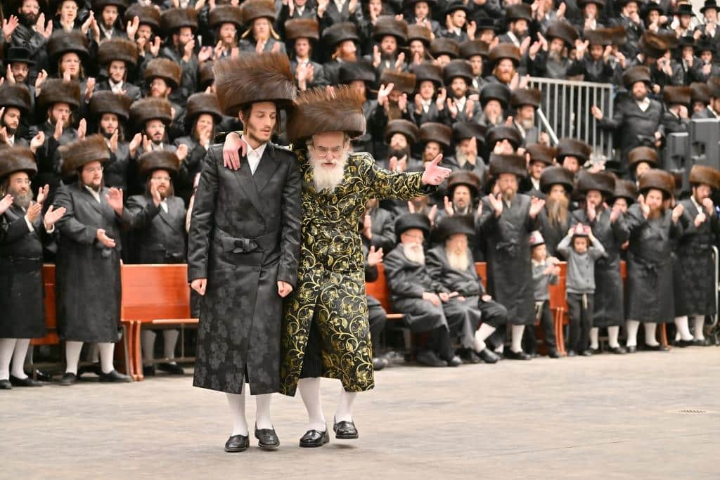 בגלריה אחת: כל השבע ברכות בויז'ניץ