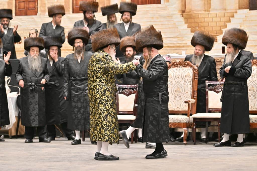 בגלריה אחת: כל השבע ברכות בויז'ניץ