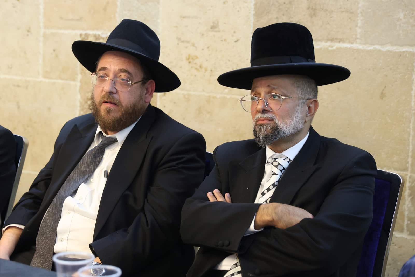 בוגרי חברון התכנסו בעצרת ההספד לחמיו של הרב של הונג קונג￼