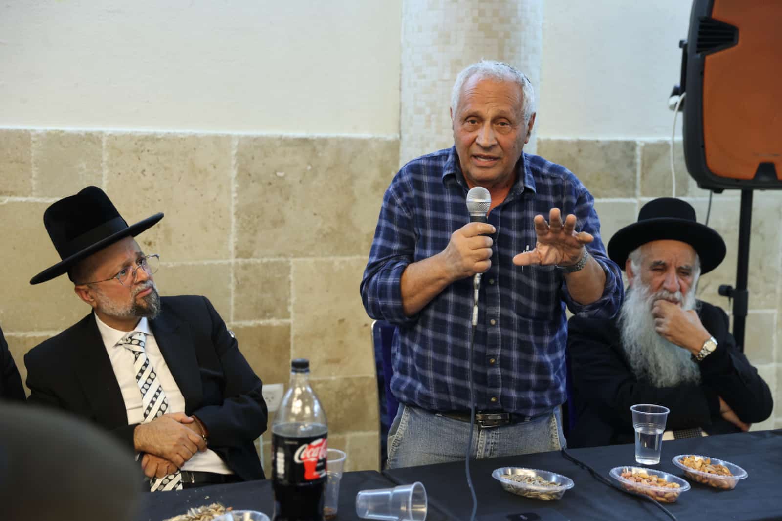 בוגרי חברון התכנסו בעצרת ההספד לחמיו של הרב של הונג קונג￼