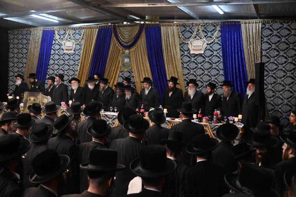 גלריה: בסאטמר חגגו את חנוכת הבית