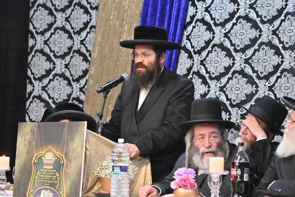 גלריה: בסאטמר חגגו את חנוכת הבית