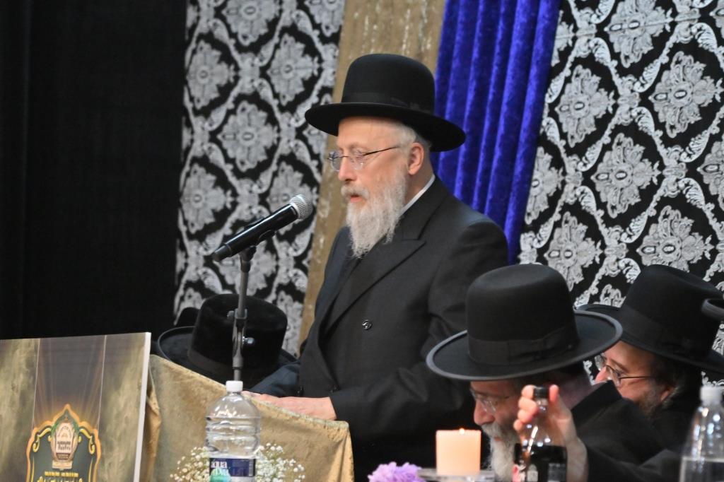 גלריה: בסאטמר חגגו את חנוכת הבית