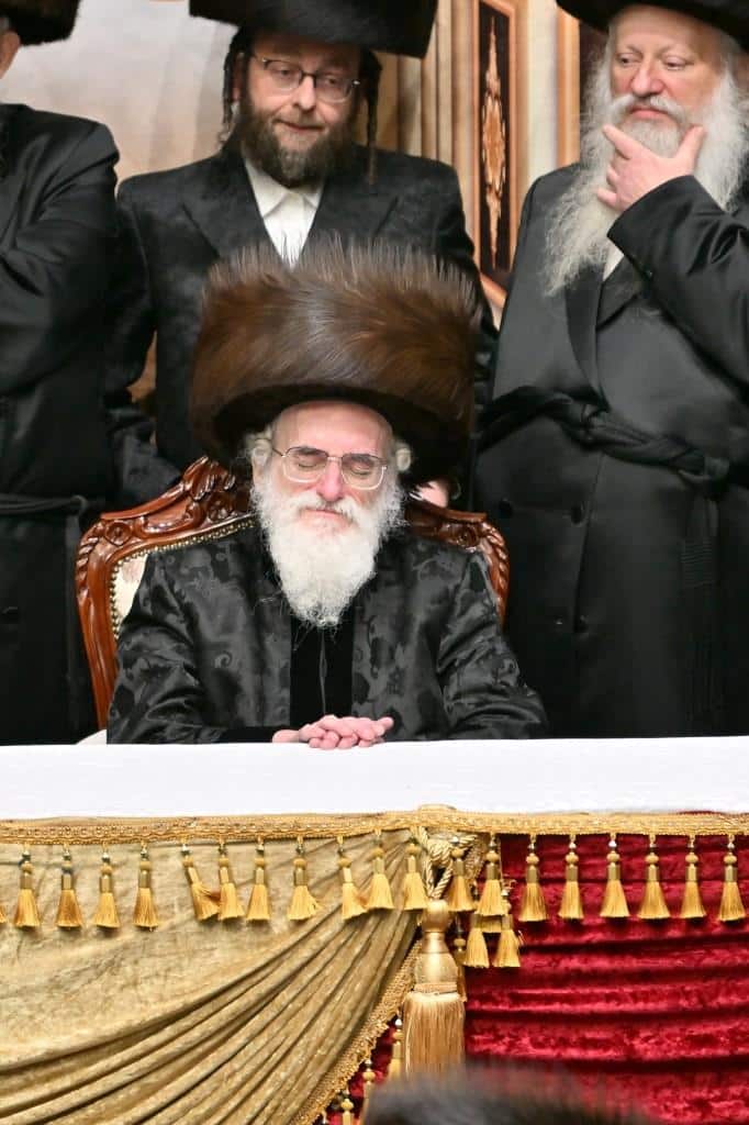 שמחת החתונה בחצרות סערט ויזניץ' -ויזניץ' -אונגוואר