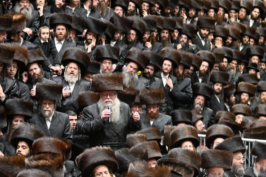 שמחת החתונה בחצרות סערט ויזניץ' -ויזניץ' -אונגוואר