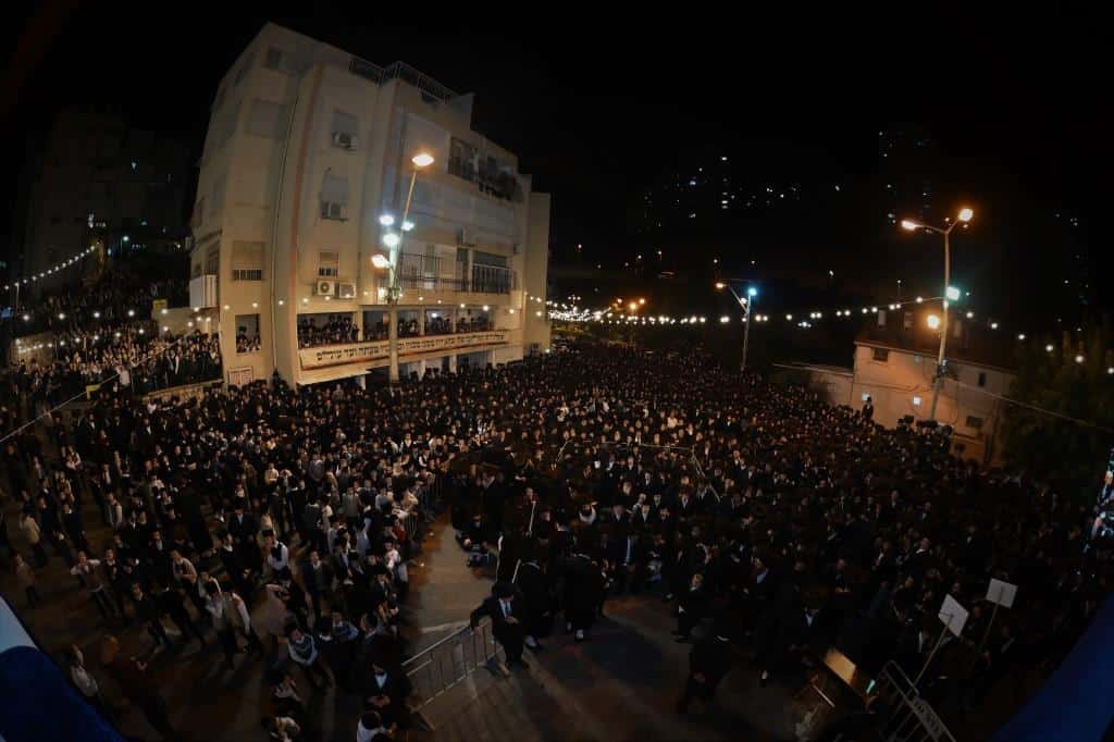 שמחת החתונה בחצרות סערט ויזניץ' -ויזניץ' -אונגוואר