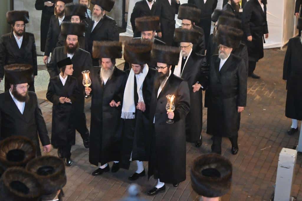 שמחת החתונה בחצרות סערט ויזניץ' -ויזניץ' -אונגוואר