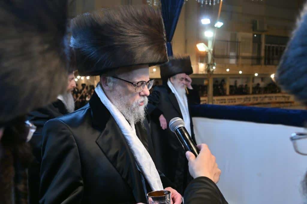 שמחת החתונה בחצרות סערט ויזניץ' -ויזניץ' -אונגוואר