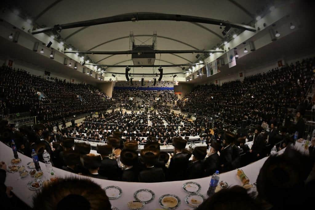 שמחת החתונה בחצרות סערט ויזניץ' -ויזניץ' -אונגוואר