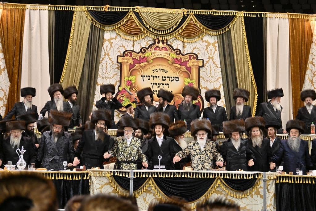 שמחת החתונה בחצרות סערט ויזניץ' -ויזניץ' -אונגוואר