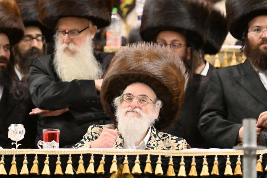 שמחת החתונה בחצרות סערט ויזניץ' -ויזניץ' -אונגוואר