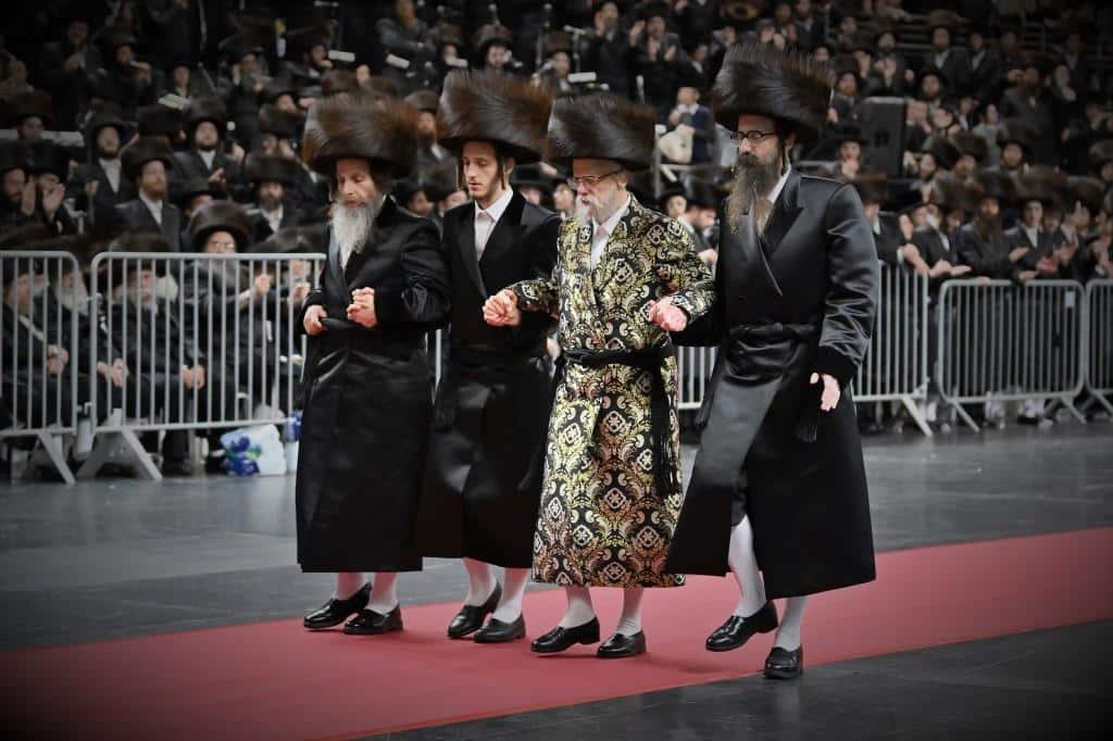 שמחת החתונה בחצרות סערט ויזניץ' -ויזניץ' -אונגוואר