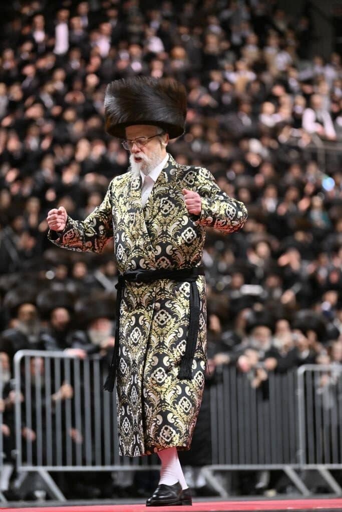 שמחת החתונה בחצרות סערט ויזניץ' -ויזניץ' -אונגוואר