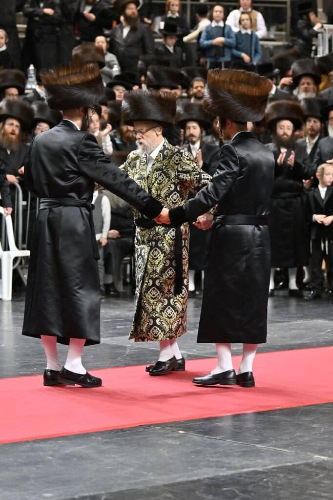 שמחת החתונה בחצרות סערט ויזניץ' -ויזניץ' -אונגוואר