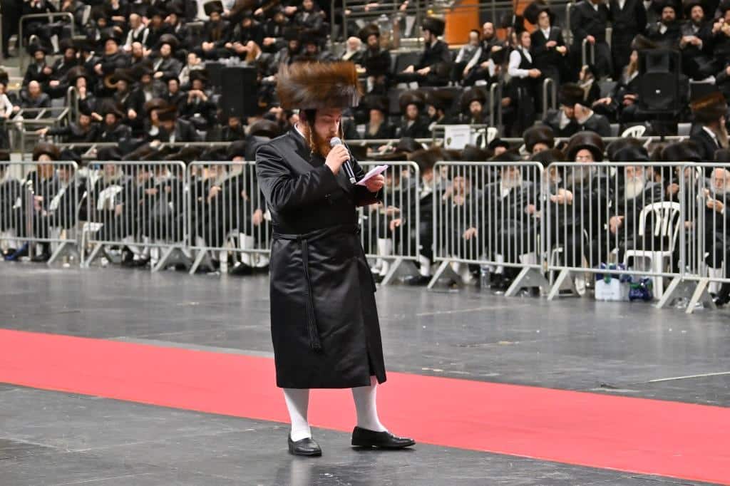 שמחת החתונה בחצרות סערט ויזניץ' -ויזניץ' -אונגוואר