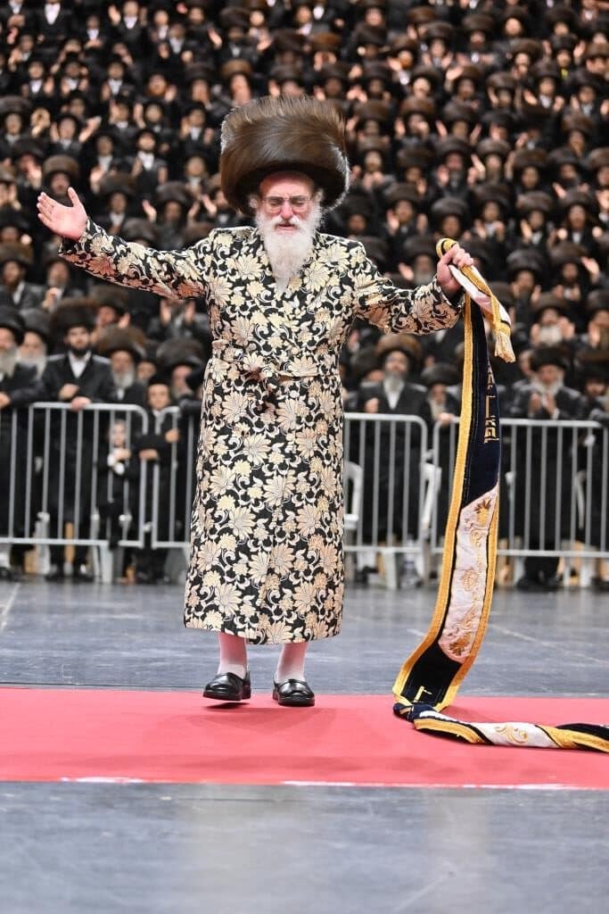 שמחת החתונה בחצרות סערט ויזניץ' -ויזניץ' -אונגוואר