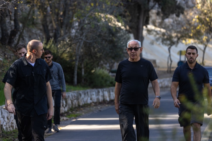 בדרך להחלפת יו"ר הכנסת: נתניהו יצא לריצת בוקר • גלריה