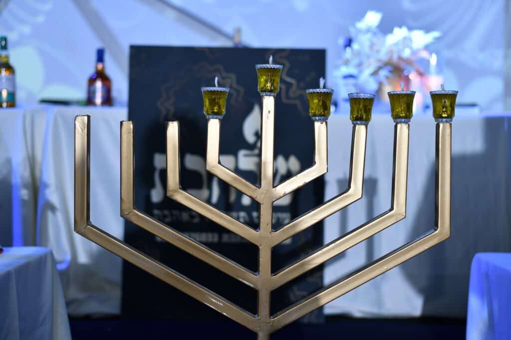 המקובלים חגגו מסיבת חנוכה