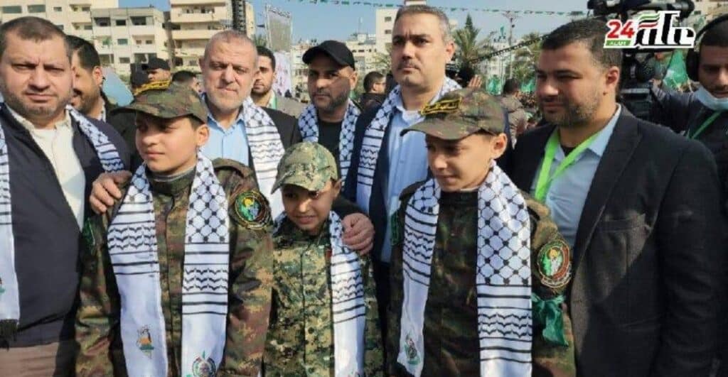 בעזה חגגו 35 לארגון הטרור: נותנים זמן קצוב לעסקת השבויים