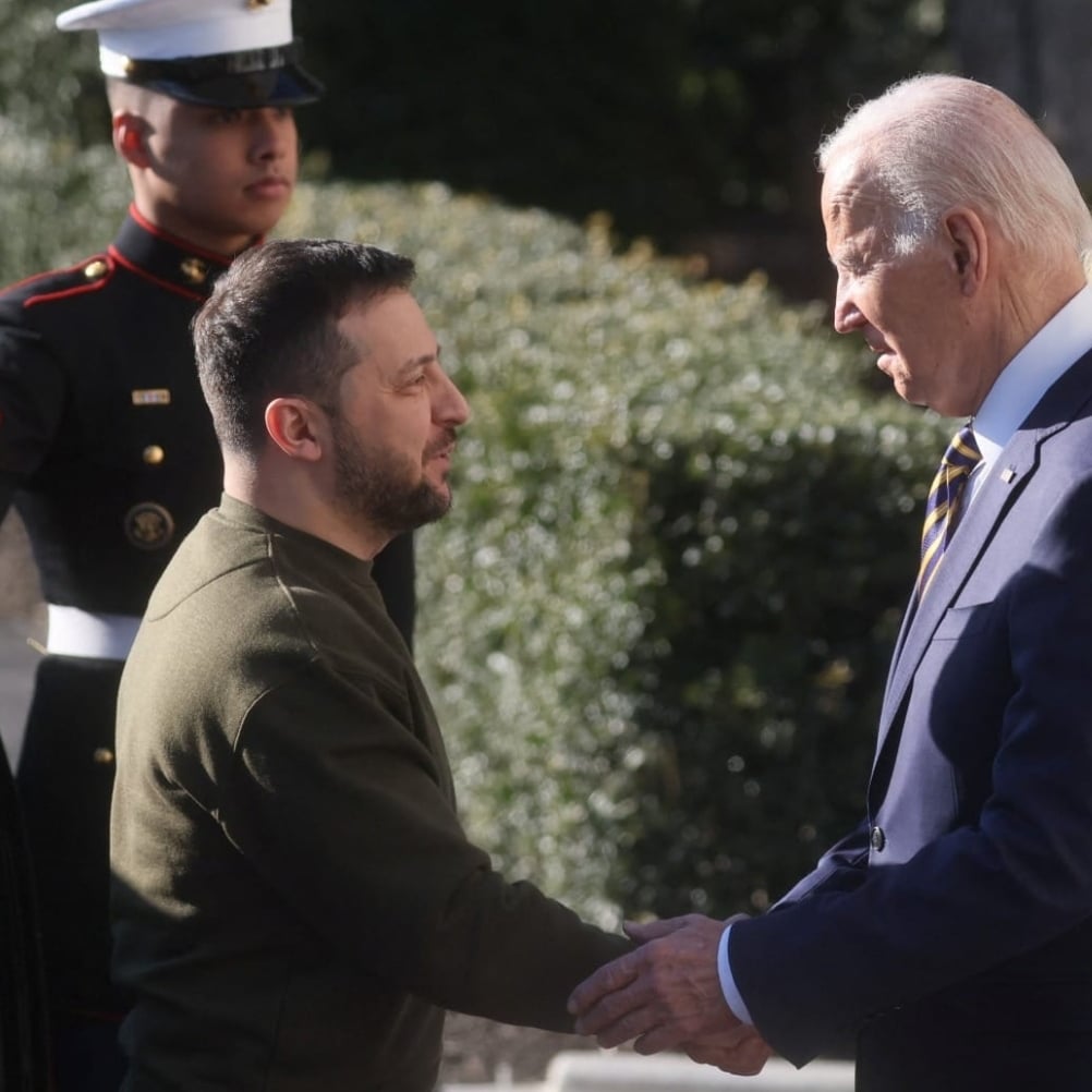 לראשונה מתחילת המלחמה: זלנסקי התקבל בחום בבית הלבן