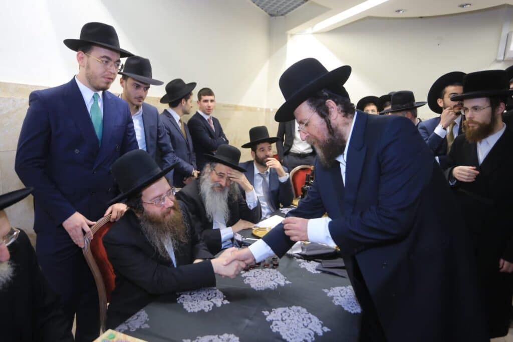 הגאון רבי עמרם פריד אירס את בנו