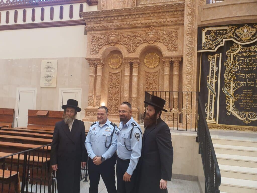 מה חיפש המפכ"ל בויז'ניץ?