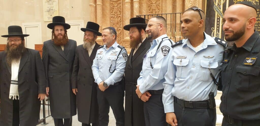 מה חיפש המפכ"ל בויז'ניץ?