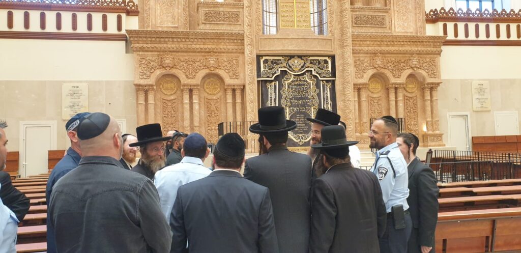 מה חיפש המפכ"ל בויז'ניץ?