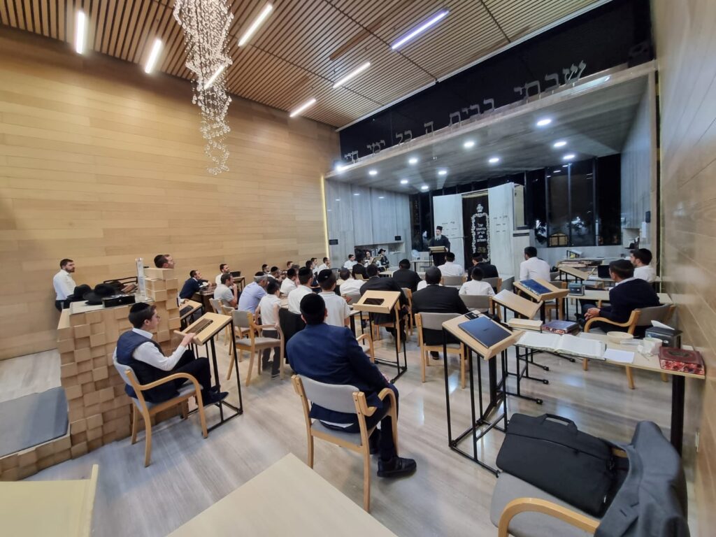 מקסיקו קיבלה בהתרגשות פני את חכם ניסים בן שמעון