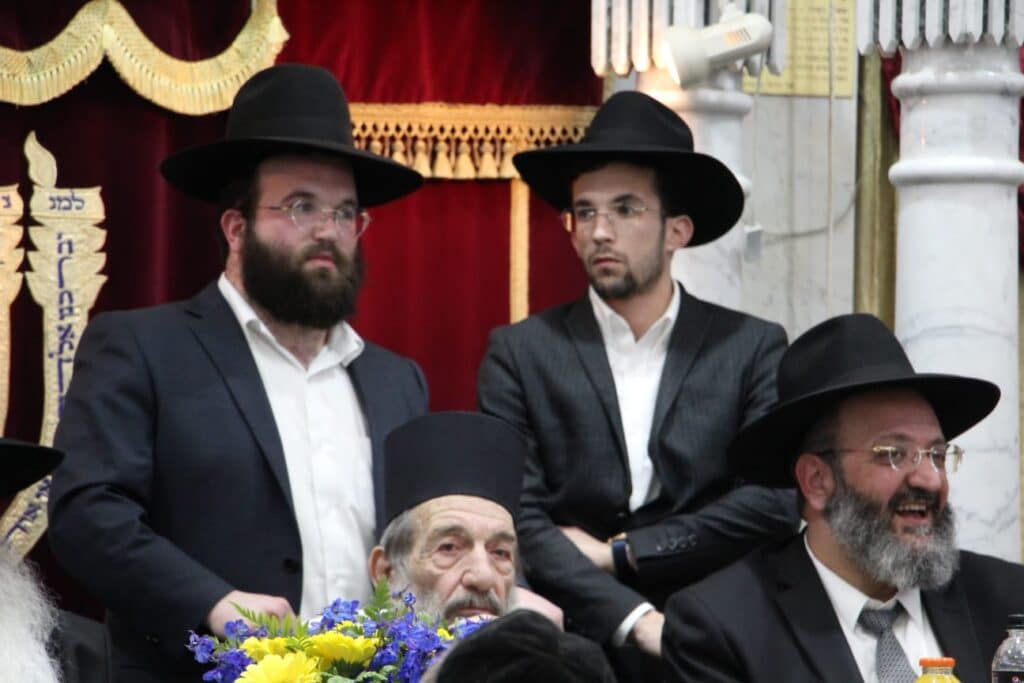 בחורי הישיבה חגגו חנוכה עם חכם בן שמעון