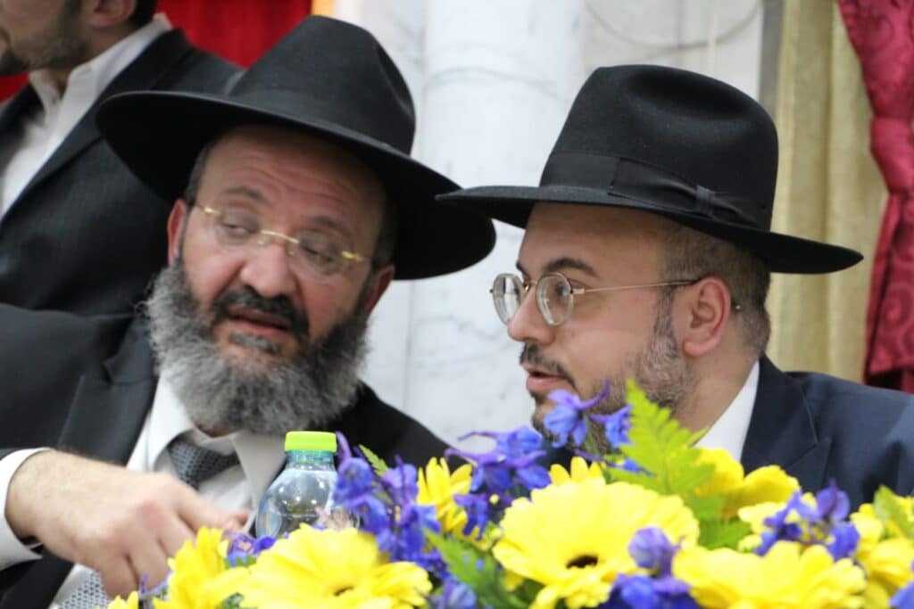 בחורי הישיבה חגגו חנוכה עם חכם בן שמעון