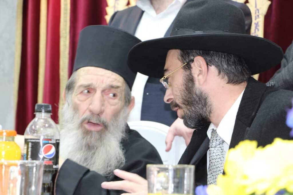 בחורי הישיבה חגגו חנוכה עם חכם בן שמעון