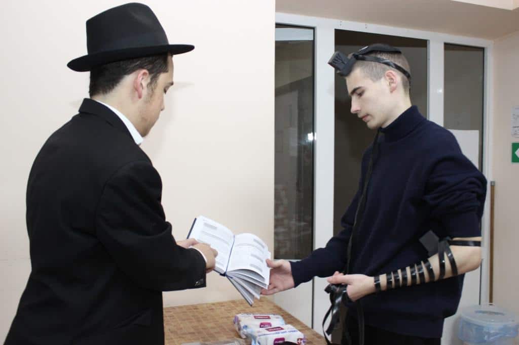 עכשיו אפשר לספר: המבצע החב"די בלב המדינה הבוערת