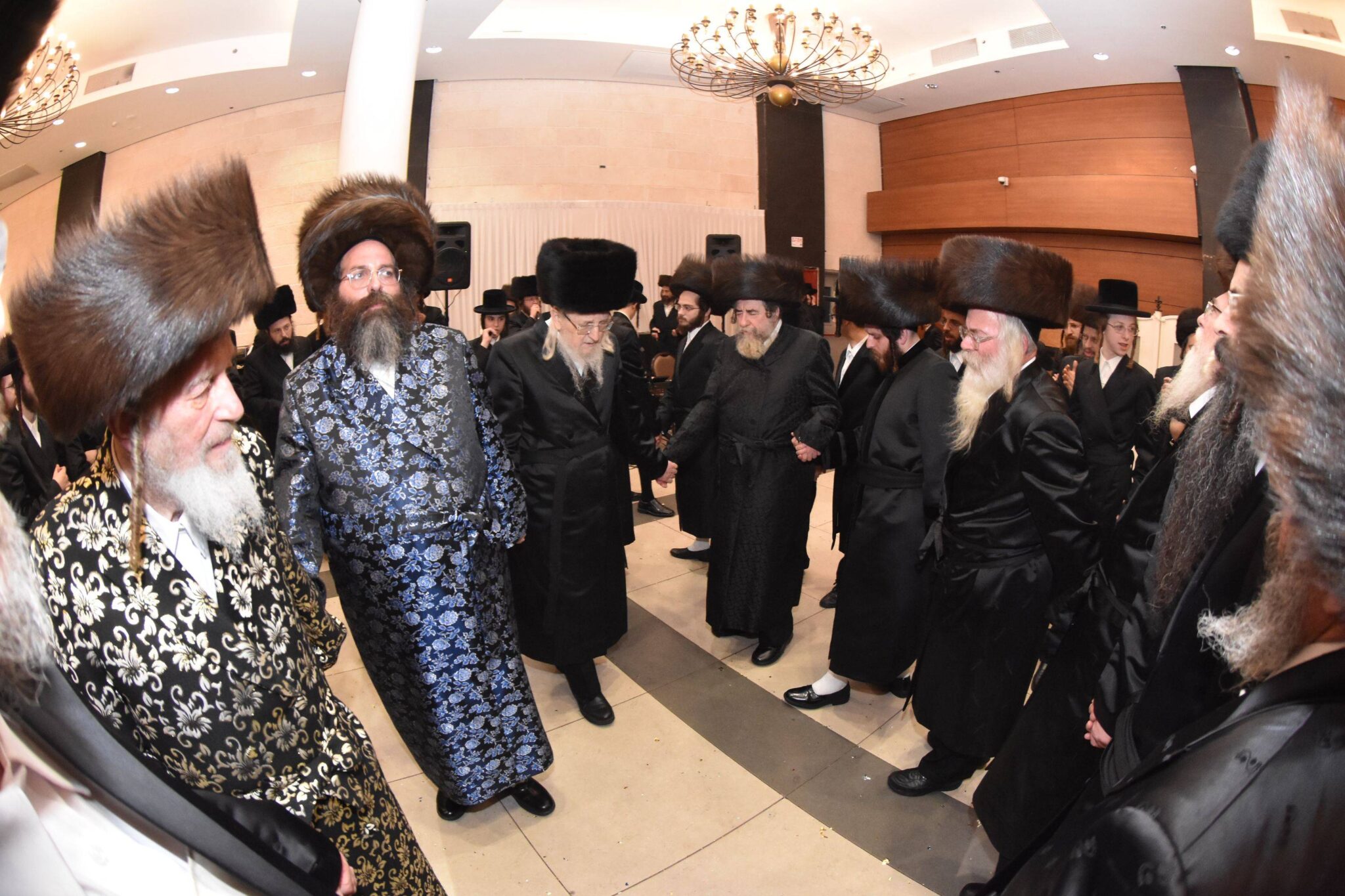 גלריה: שמחת החתונה לנכד האדמו"ר מטשאקאווא