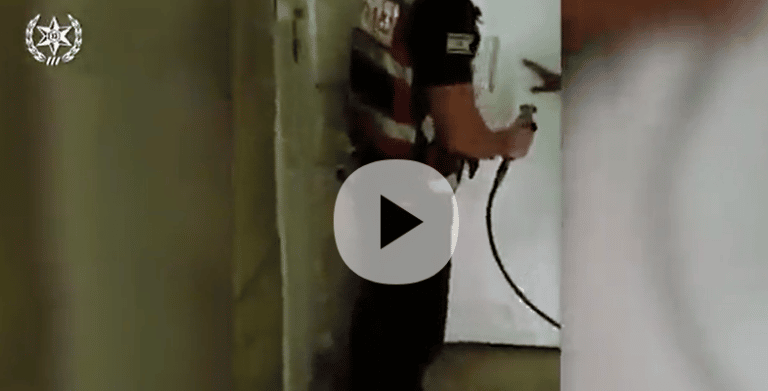 כך פרצו השוטרים למקום המסתור בו הוחזקו הנערים בלוד