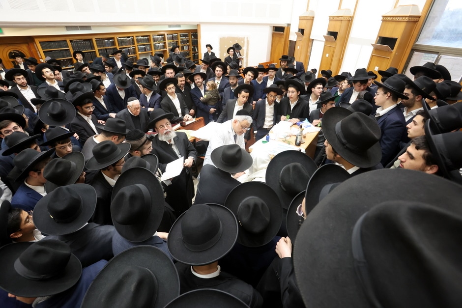 ראש הישיבה והדיין הכניסו את נכדם המשותף בבריתו של אאע"ה