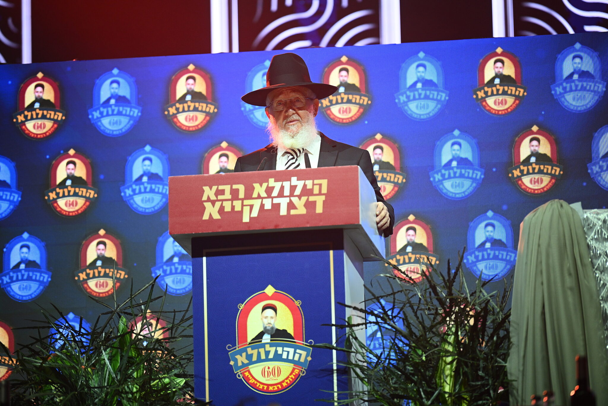 גלריה מרהיבה מהילולת הענק של 'כסא רחמים'