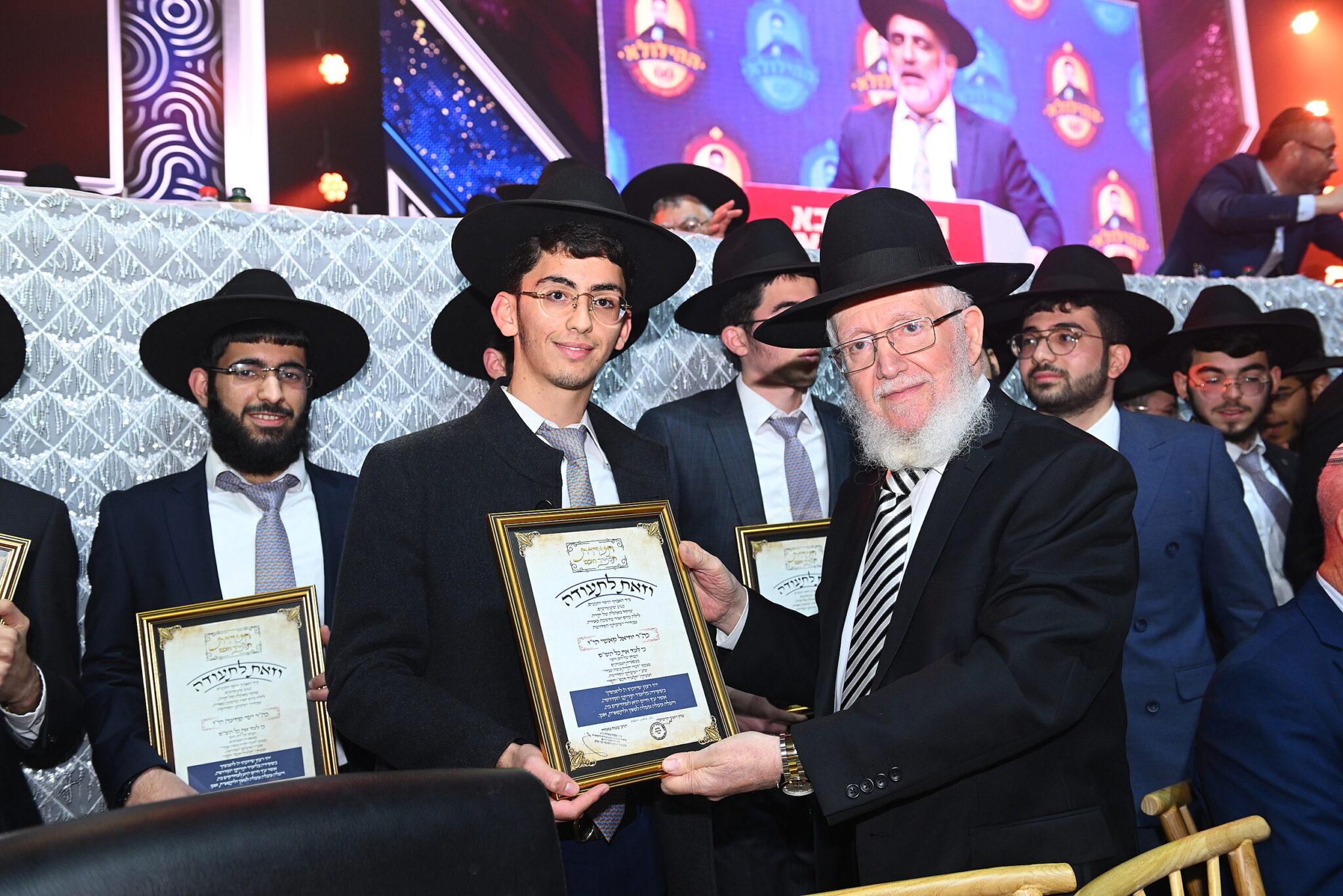 גלריה מרהיבה מהילולת הענק של 'כסא רחמים'