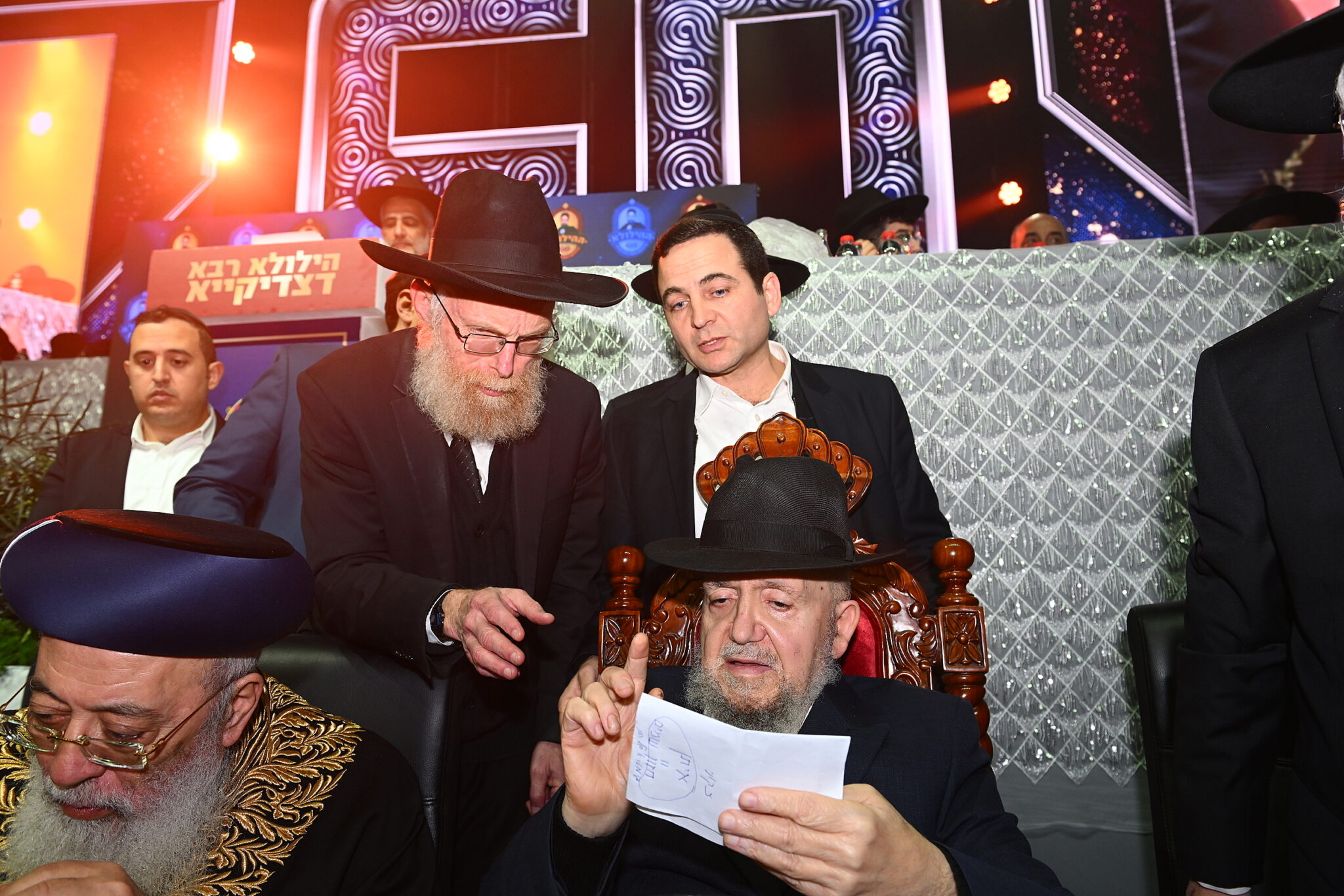 גלריה מרהיבה מהילולת הענק של 'כסא רחמים'