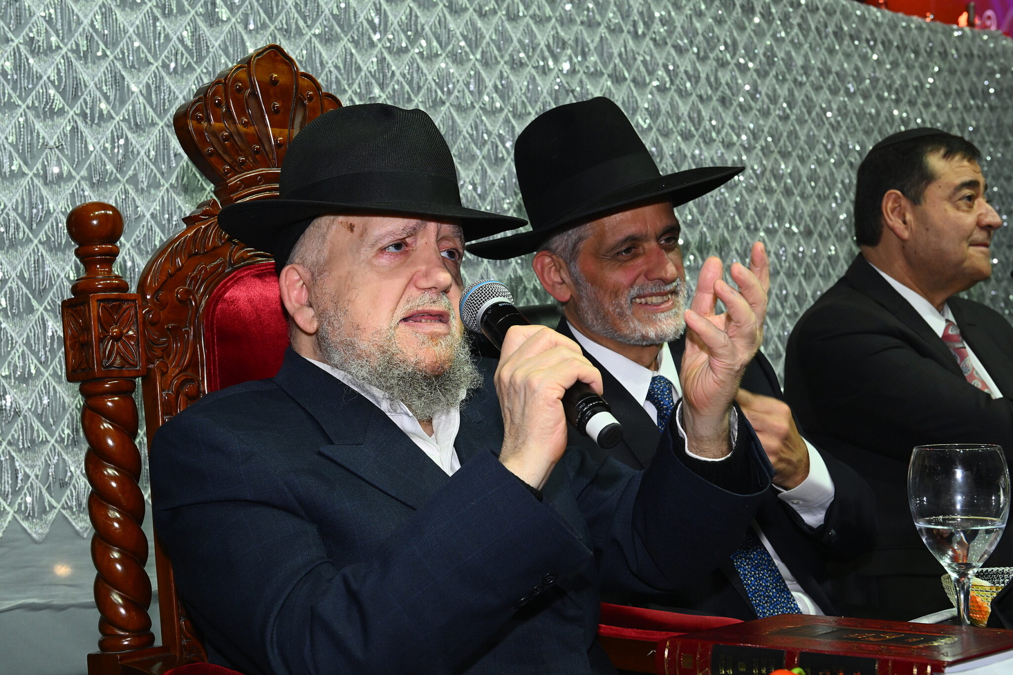 גלריה מרהיבה מהילולת הענק של 'כסא רחמים'